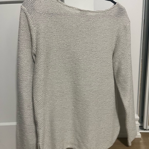 Ladies Size Small H&M Long-sleeve Shirt - Great Condition - Picture 2 of 3